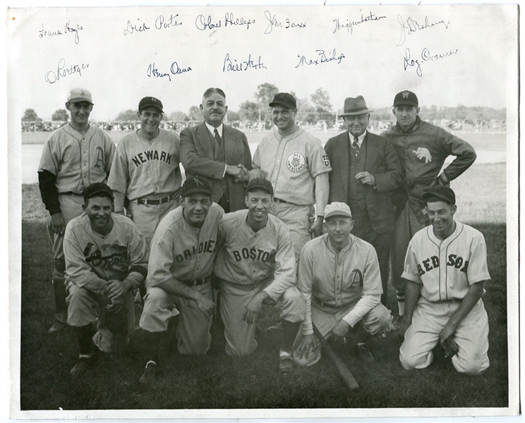 Mid 1930s Baseball Photograph w/Jimmie Foxx and Several Other Major Leaguers