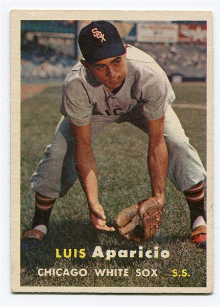 1957 Topps #7 Luis Aparicio