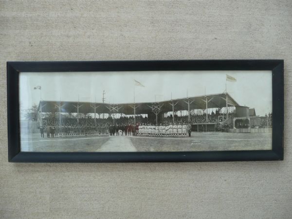 1922 Port Huron - Sarnia Kitchener team Panorama  approx. 8" x 24"