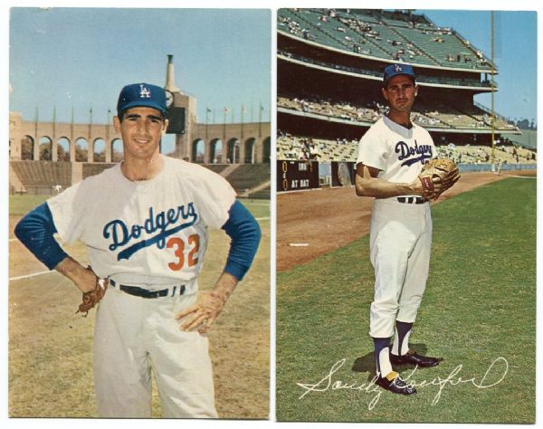 Lot of 2 1960s Los Angeles Dodgers Team Postcards of Sandy Koufax