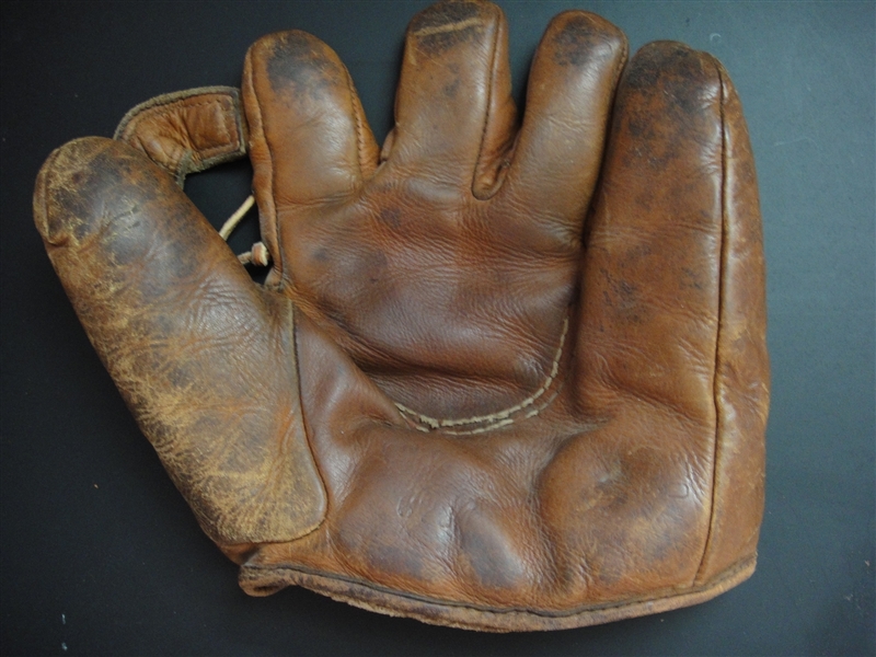 1940s Wilson Model 678 U.S. Military Baseball Glove