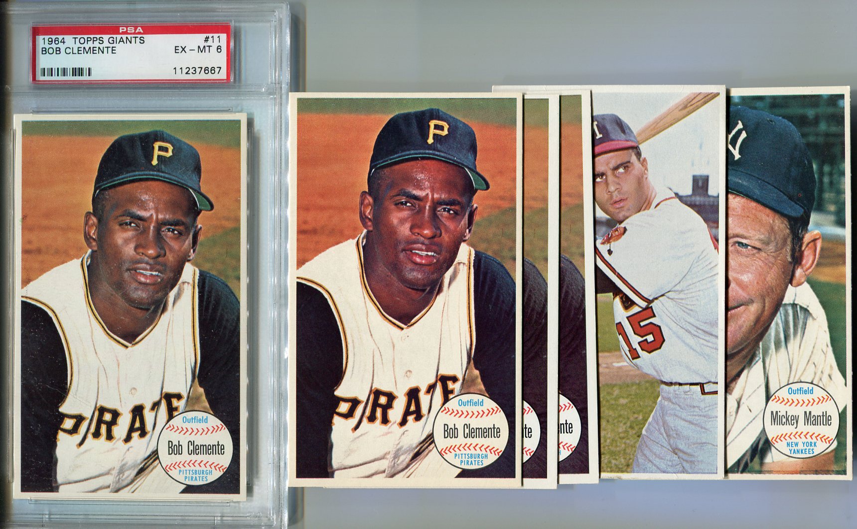 Lot Detail - 1964 Topps Giants Lot of 6 With 4 Clemente's, Mantle and ...