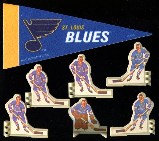 1960s/70s St. Louis Blues Table Top Hockey Players + Pennant